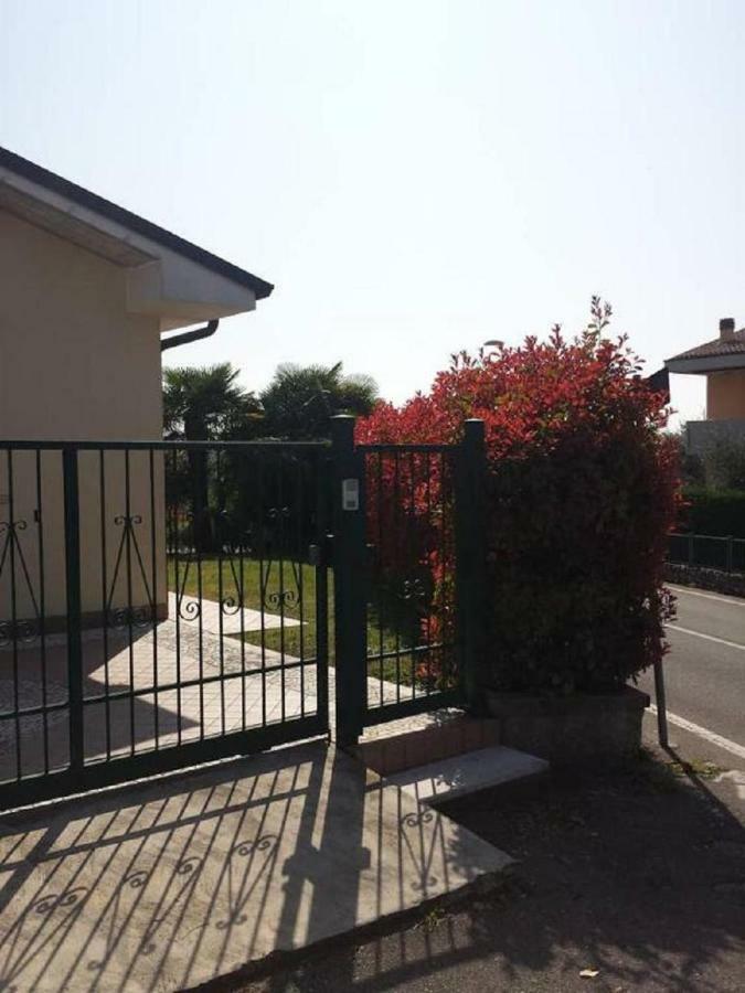 Appartamento Con Giardino A Cisano Di Bardolino Exterior foto